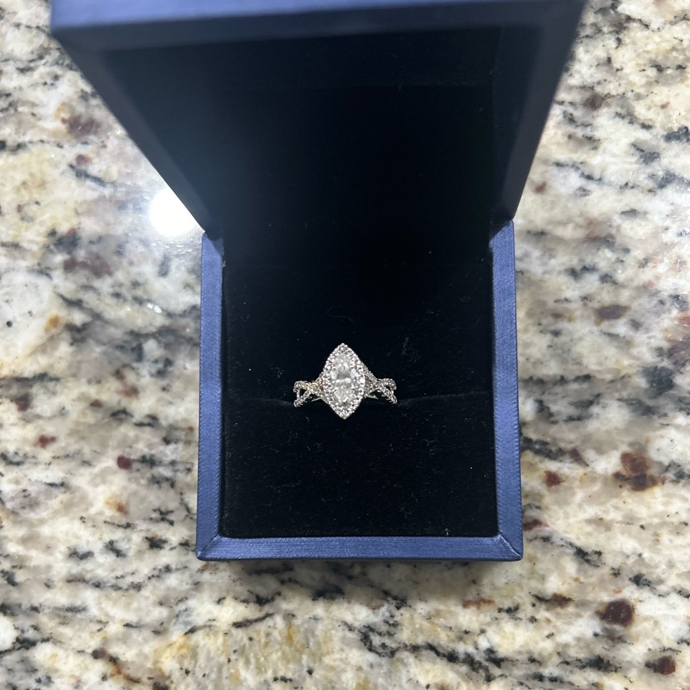10k white gold moissanite diamond engagement ring
